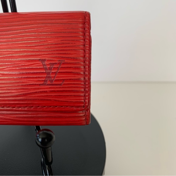 Louis Vuitton Epi Key Holder Red Authentic - Picture 3 of 17
